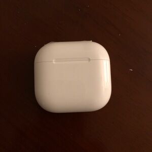 Apple White Wireless Earbuds Charging Case